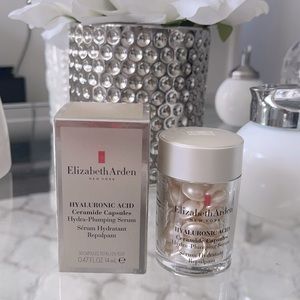 Elizabeth Arden Hyaluronic Acid Ceramide capsules